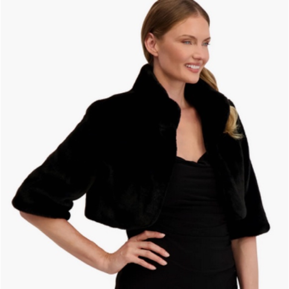 Laundry By Shelli Segal Black Faux Fur Shrug